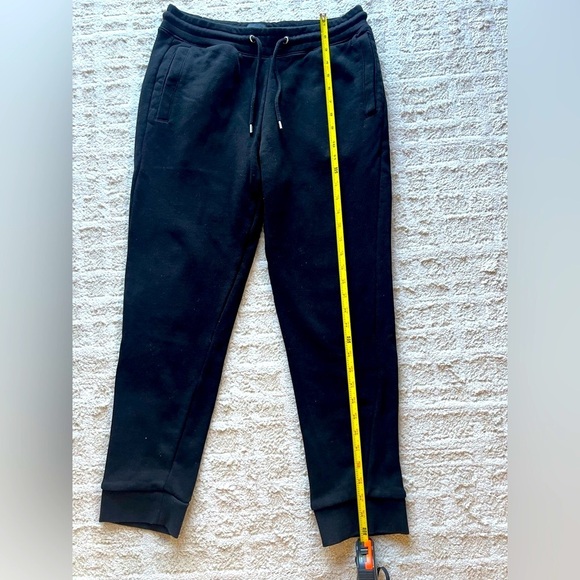 H&M Black Joggers with Tapered Ankle and Elastic Waistband - Picture 4 of 12